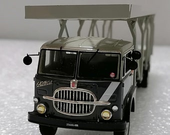 Vintage Truck FIAT 682 N65 R Autotransporter / Autotransporter, besonderes Modellauto im Maßstab 1/43, handgefertigte Gila Models, hergestellt in Italien 1990