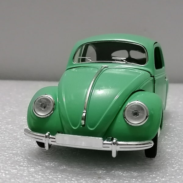 Vintage VOLKSWAGEN Kever / Kever / Kafer Cabriolet - Zeldzaam gegoten model in schaal 1/17, Solido Prestige Made in France 1990