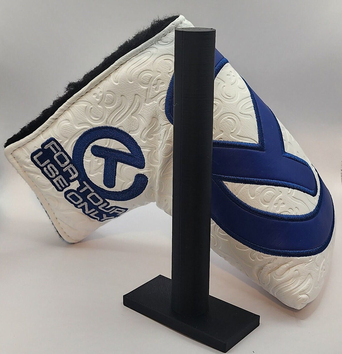 Scotty Cameron Putter Headcover Display Wall Mount Display for