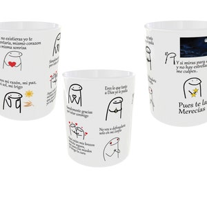 Puede incluir: Tres tazas de cerámica blanca con dibujos de personajes en líneas negras y textos en español. Los diseños incluyen frases románticas, corazones rojos, un sol amarillo, un pájaro y una imagen de cielo nocturno con el texto, Pues te las Merecías.