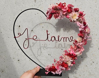 Dried flower heart crown
