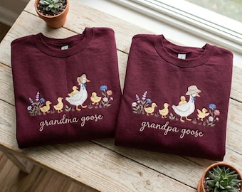 Custom Grandma Grandpa Goose Embroidered Sweatshirt Floral Granny Crewneck Retro Gift Mothers Day Grandparent
