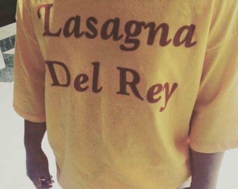 Lasagna Del Rey T-Shirt Cute Celebrity Slogan Shirt Funny Sarcastic Tee Y2K Iconic Slogan Tshirt Viral Tiktok Meme Shirt Pinterest Aesthetic