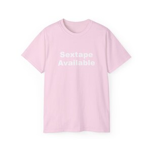 Koszulka z sekstaśmą, zabawna, sarkastyczna, koszulka z wredną dziewczyną, koszulka z niestosownym, niegrzecznym napisem, koszulka z kultowym napisem Light Pink