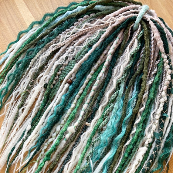 Green and White Blonde Dreadlock Extensions, Braid In Synthetic Dreads Double Ended, Full Set Forest Witchy Crochet Faux Locs DE or SE