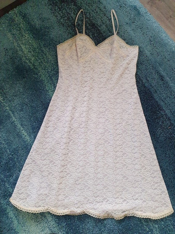 jolie combinaison & fond de robe vintage jolie dentelle T 42 fait 40 ref NU484
