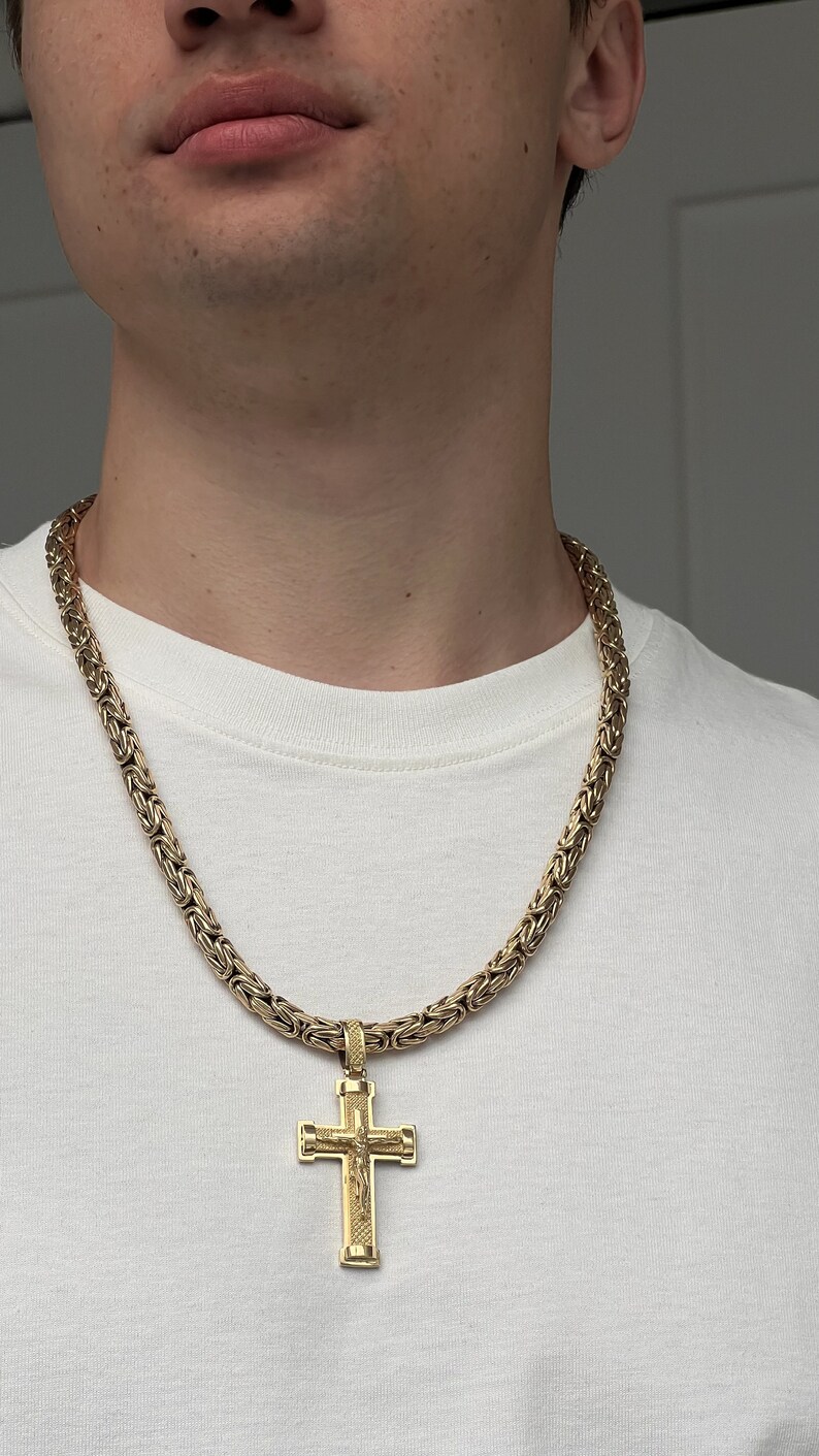 Men's Necklace 14K Gold Cross Pendant for Men Thick Gold Cross Chain