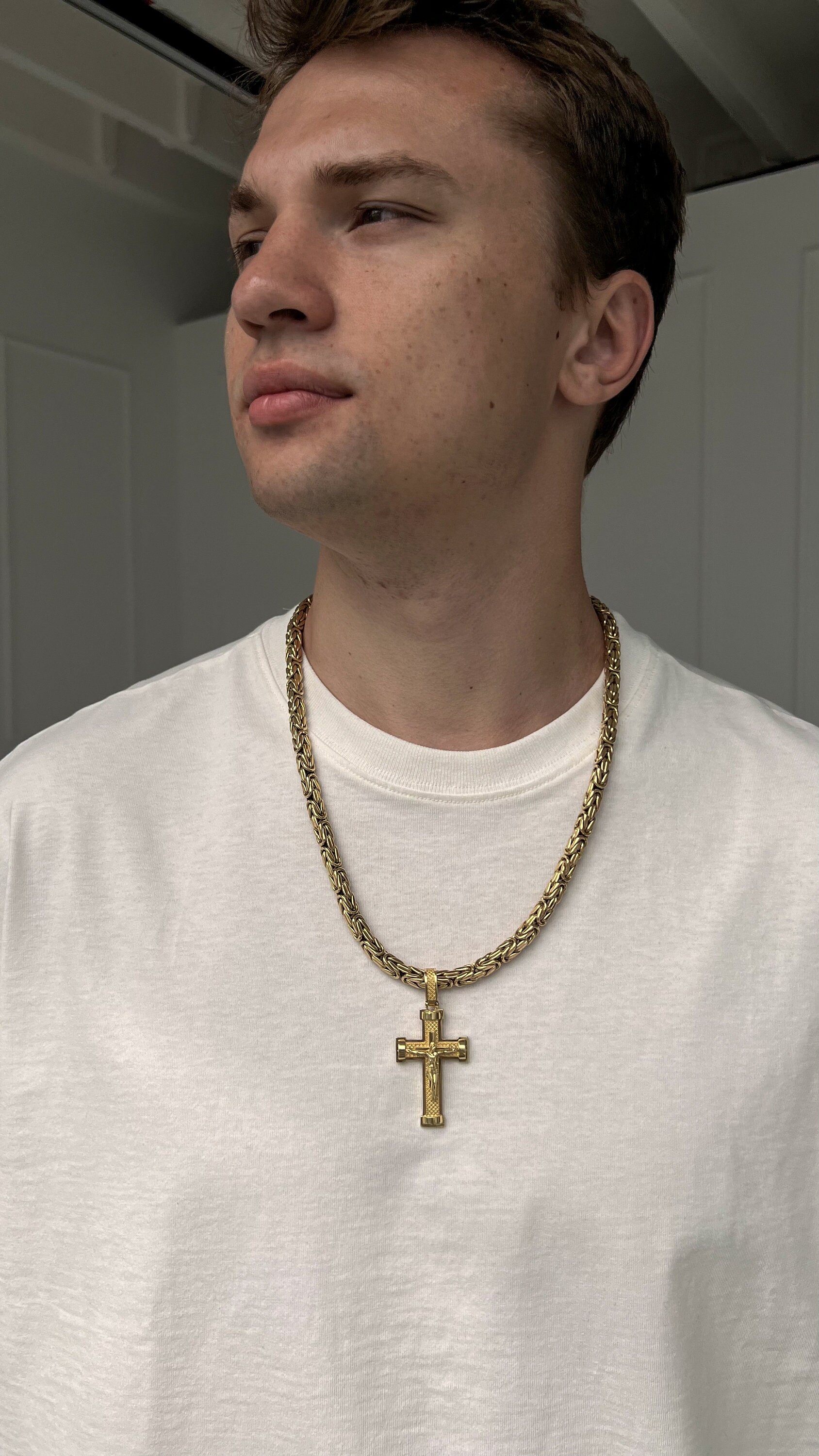 Men's Necklace 14K Gold Cross Pendant for Men Thick Gold Cross Chain
