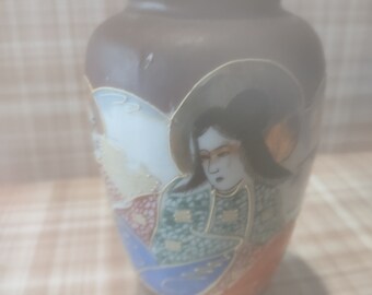 Satsuma Miniature Geisha Vase (Made in Occupied Japan)