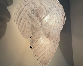 Wall lamp with large Murano glass leaves.