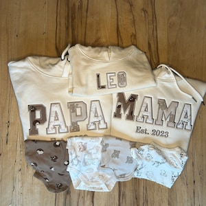 MAMA/PAPA Keepsake-Pullover bestickt mit Babykleidung, personalisierbar, Andenken, Geschenk, Applikation, nachhaltig, ökologisch Bild 4