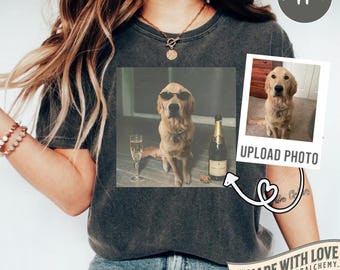 Benutzerdefinierte Hund trinkt Champagner Shirt, lustige personalisierte Foto sarkastische Neuheit Meme Grafik T-Shirt, Hund Mama Wein Liebhaber Geschenk Männer Frauen, T-Shirt