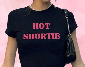 Hot Shortie Pink Crop Top Y2K Baby Tee Aesthetic, Trendy 80s 90s Vintage Tee, Retro 90s Style Tee, Y2K Baby Tee, Y2K Slogan Baby Tee