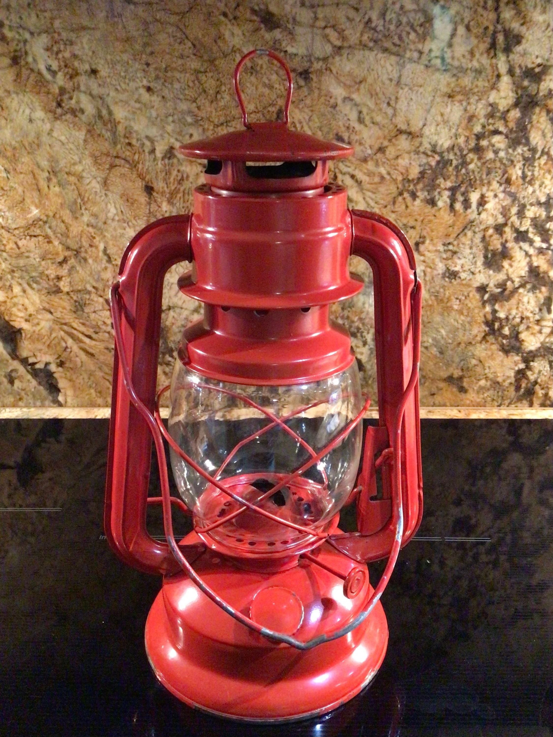 RED SWALLOW Kerasene LANTERN 30 Series Red Brand 235 Vintage Made