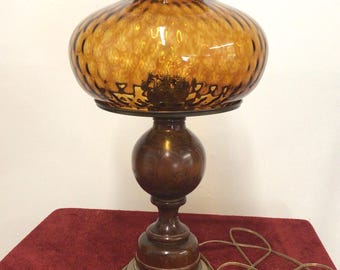 Antique Parlor Table Lamp With Amber Diamond/quilted Glass Shade