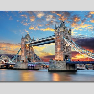 London Tower Bridge Canvas Wall Art, England Print Art, Panoramic View of London, Landscape Art, London Print, Travel Souvenir, Trendy Decor