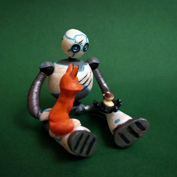 The Wild Robot Figure