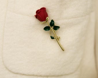 Red Rose Brooch – Elegant Flower Pin – Romantic Gift for Her – Gold Stem Floral Jewelry