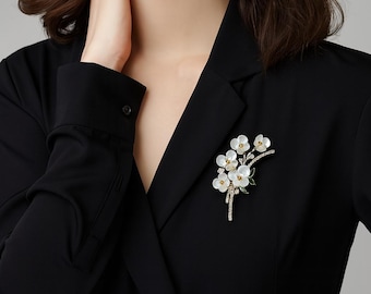 Broche de flores: elegante broche de flor de perla, broche floral de cristal para abrigo y bufanda, regalo de joyería de ramo de estilo vintage.