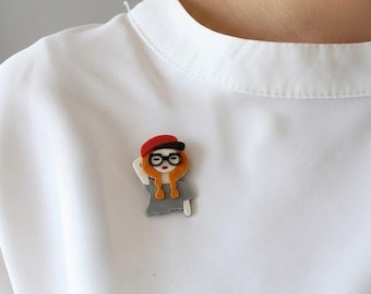 Broche de niña adorable – Pin de niña esmaltado con sombrero rojo – Broche de moda kawaii – Accesorio original – Regalo para ella