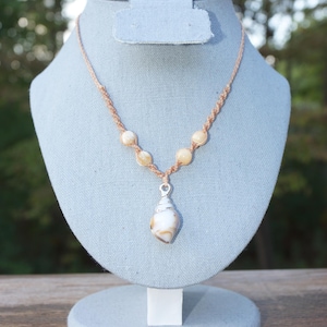 Seashell Necklace | Handmade Necklace | Seashell Pendant Necklace | Shell Necklace | Gifts for Her | Natural Seashell beads.