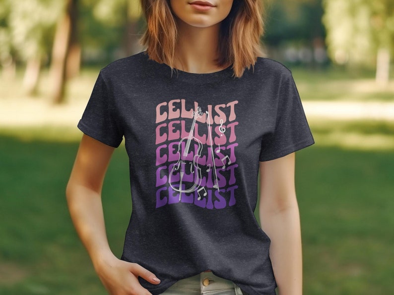 Retro Cellist T-Shirt, Cello Musician Tee, Unisex Music Gift afbeelding 1