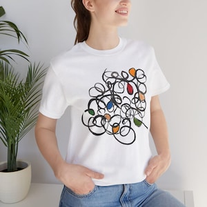 Camiseta com estampa abstrata de árvore rabiscada | Camiseta colorida com arte de pontos