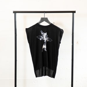 Bat Winged Kitten Muscle Tee: Goth Halloween Sleeveless Top