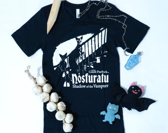 Nosfuratu Vampurr Tee: Goth Horror Cat T-Shirt