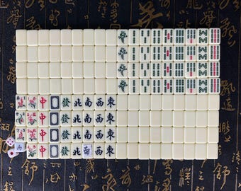 W0979 Vintage Small Cream white travel Mojang Set /143 tiles /Mojang Game