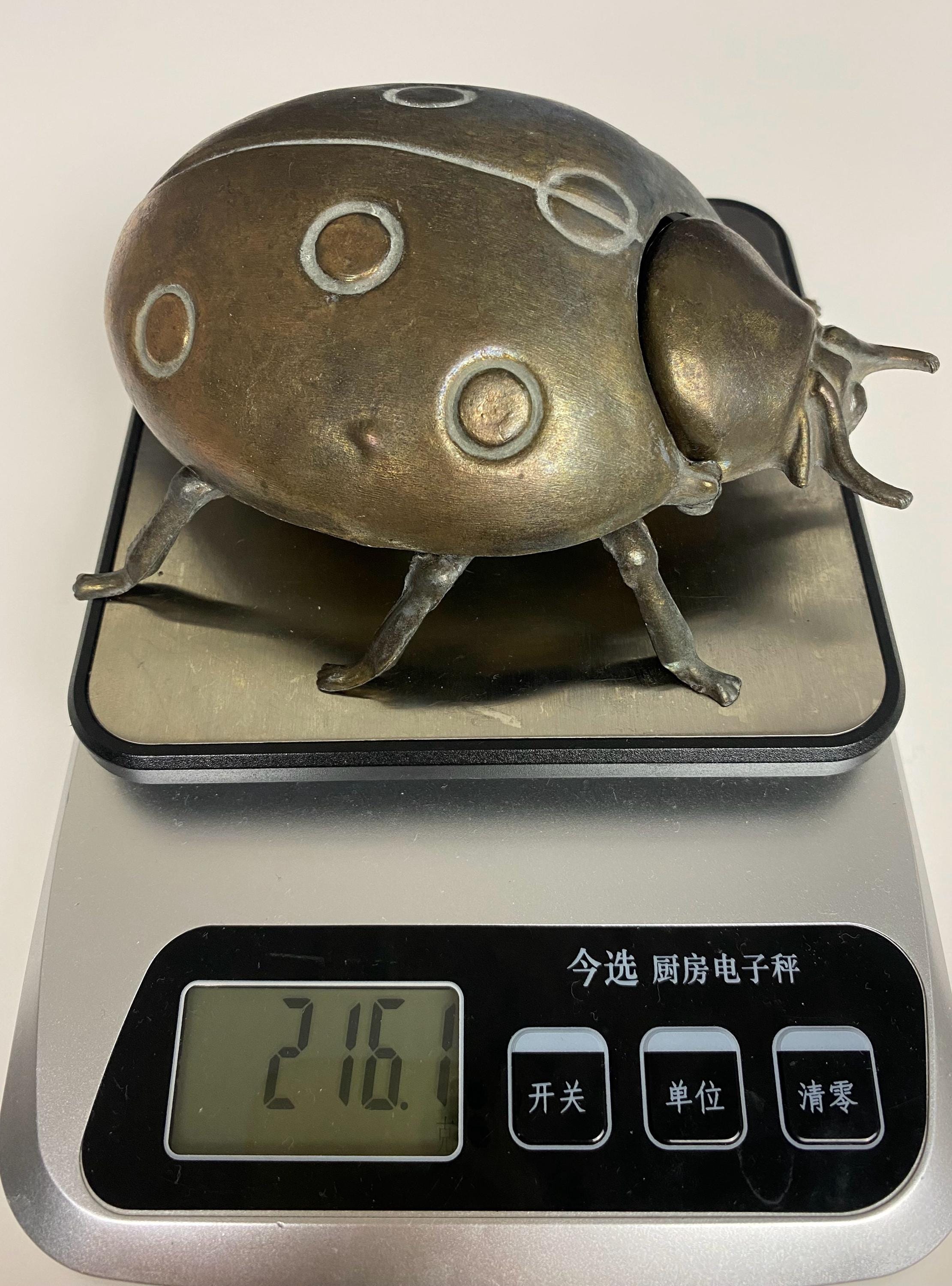 W1005 ヴィンテージ 真鍮製 てんとう虫 フリップトップ 灰皿 / 昆虫型 