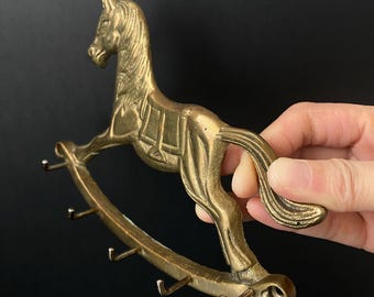 Boucle en fer à cheval en laiton raffiné main individuelle