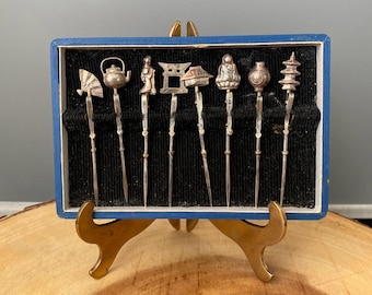 W0511 Vintage Sterling Silver Cocktail Picks / With original Case /Vintage Asian Silver Picks / Set of 8 Picks