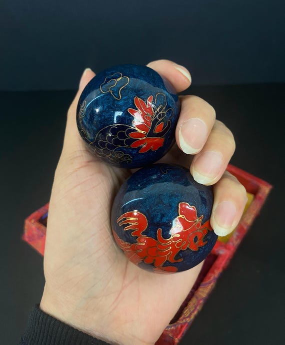 W0363 Vintage Chinese Baoding Iron Balls / Dragon Phoenix