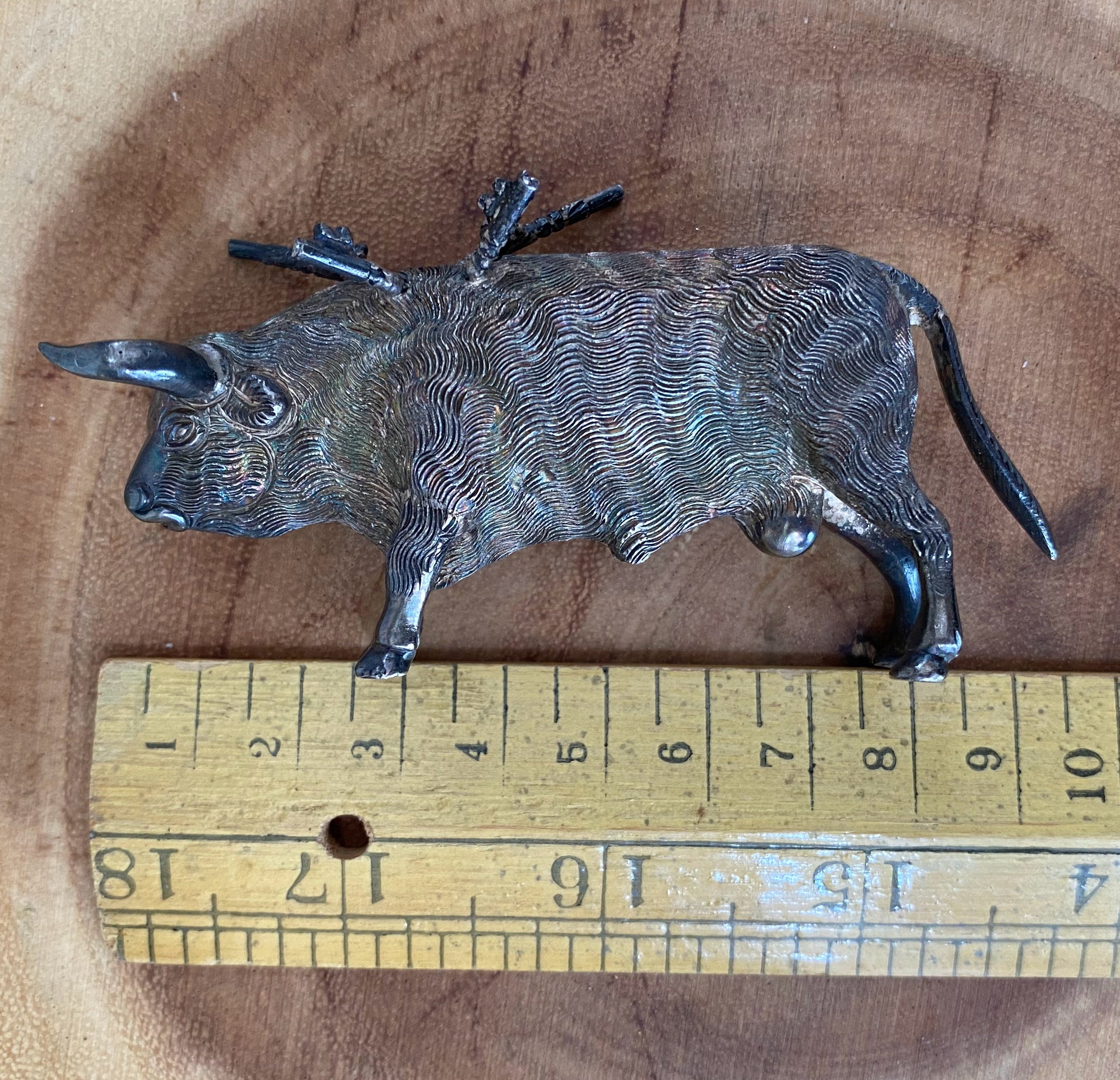 W0203 Antique Rare STERLING SILVER 925 Sliver Cow Bull Matador
