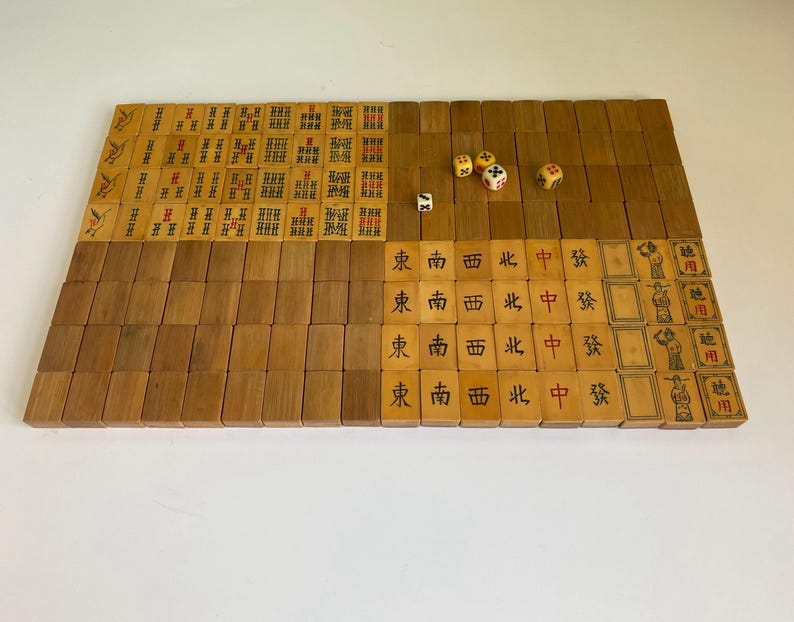 N1321 Vintage Chinese Mahjong Set | 144 Tiles | Bamboo Tiles | Compact Travel Case | 28mm Tiles | Full set image 4