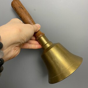 W0790 Vintage Brass Bell Wood Handle / Classic Hand Bell /School Hand Bell