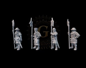 Medieval Billmen At Rest X4: 28mm