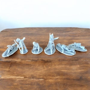 Napoleonic French Wounded Infantry Set Waterloo /Peninsular etc 5 x 28mm 1/56 Wargames and Collectors Figures by Garrison Miniatures