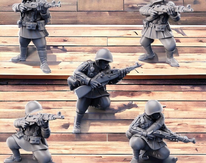 WW2 Soviet Infantry with Rifles X5 figures Ideal Bolt Action 28mm 1/56