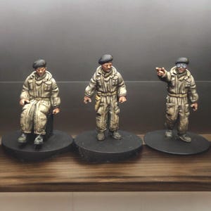 WW2 British/Canadian Tank Crew X3 ideal Bolt Action 28mm 1/56 Wargames and Collectors UNPAINTED by RKX for Garrison Miniatures