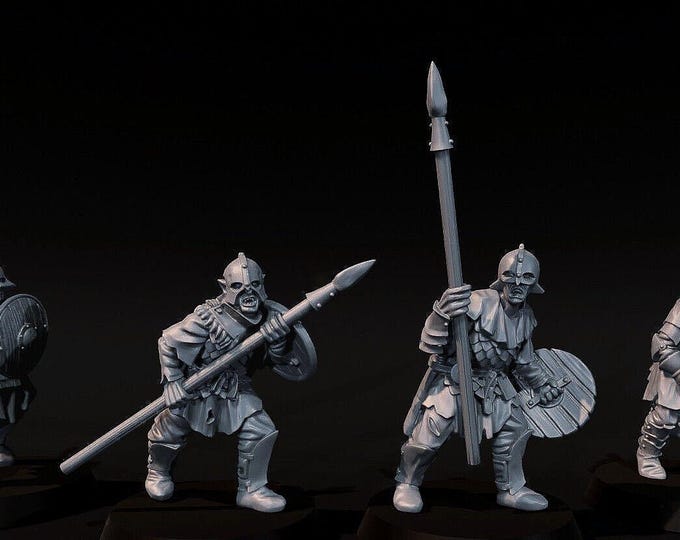 Orc Rabble with Spear and Shield 28mm 1/56