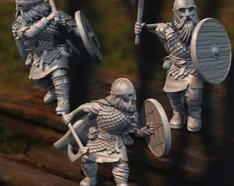 Wildmen / Viking Warriors with Axes  28mm 1/56