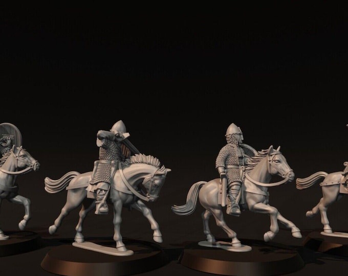 Mounted Norman Knights with Swords  28mm 1/56