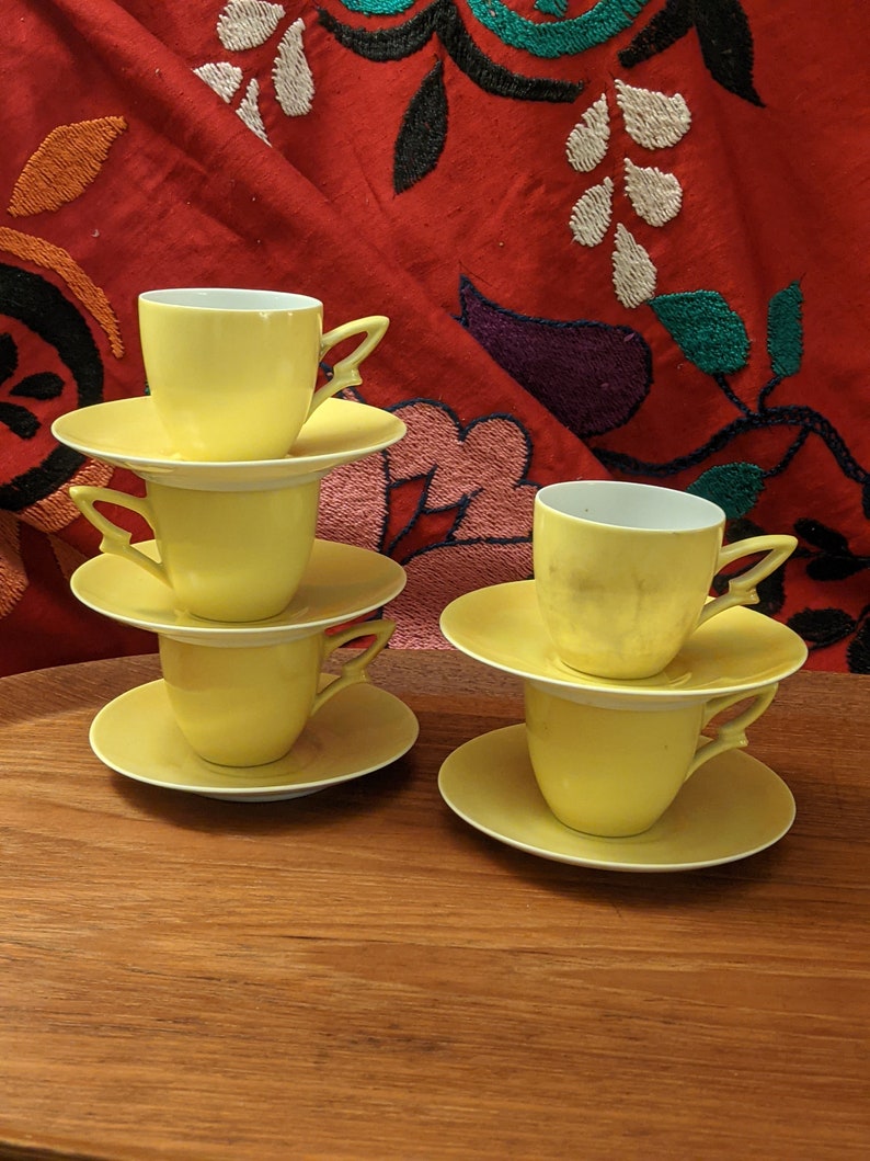 Extremely rare MCM Mid-century ALP Czechoslovakia yellow, eggshell china espresso cups demi-tasses & their saucers 5 available image 7