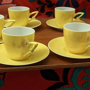 Extremely rare MCM Mid-century ALP Czechoslovakia yellow, eggshell china espresso cups demi-tasses & their saucers 5 available image 4