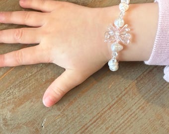 Flower Girl Bracelet Gift, Junior Bridesmaid Gift, Pearl & Crystal Bow Bracelet Flower Girl Proposal Gift,Flower Girl Gift Ideas,Bridemaids