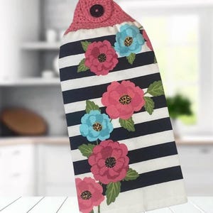 Spring Floral Hanging Kitchen Towel: Crochet Topper & Button