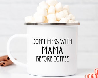 Taza de café de mamá, taza de nueva mamá, taza de hija, regalos divertidos de mamá, ideas de revelación de embarazo, mamá regalada, nueva mamá presente, regalo de cumpleaños de mamá