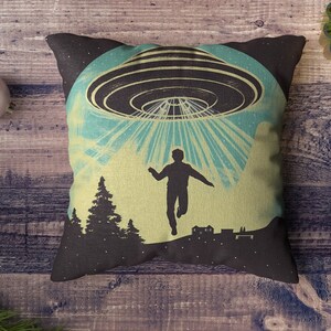 Alien Abduction Pillow & Pillowcase | UFO Pillow | DOUBLE Sided | Aliens, Sci-Fi Home Decor | Alien Pillow | Retro Futuristic | UFO Gift